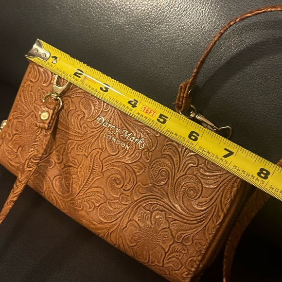 Darcy Marks Crossbody Wallet Purse - Picture 4 of 7